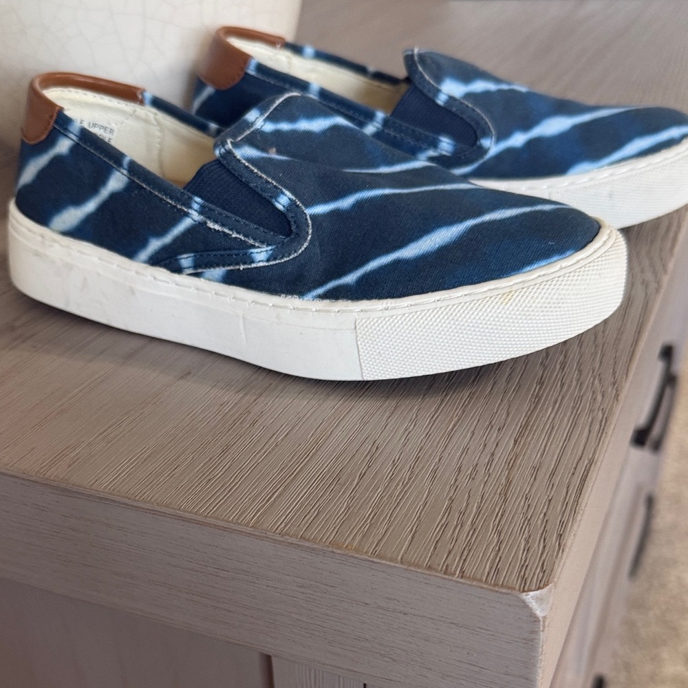 Ann Taylor Blue and White Slip-On Shoes